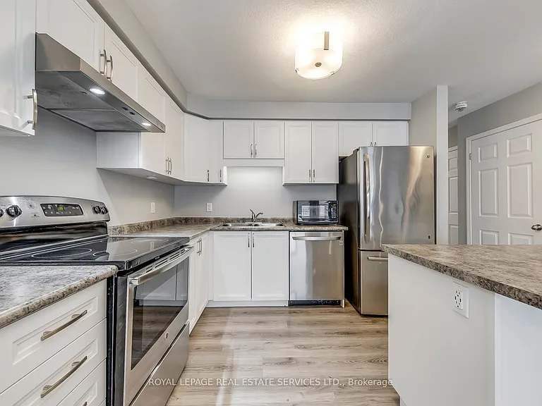 60 Netherwood Rd #28 — Photo 19
