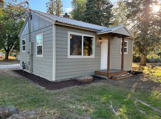 326 E D St, Deer Park, WA 99006