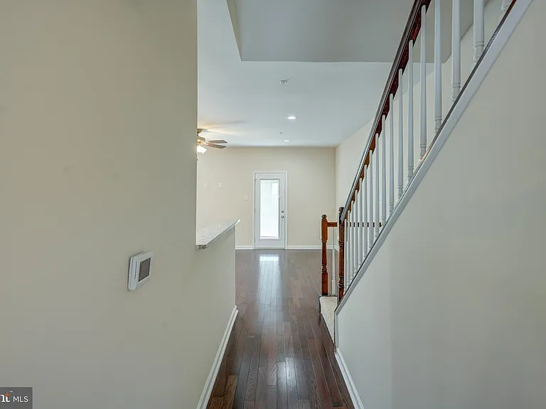 7827 Crystal Brook Way — Photo 16