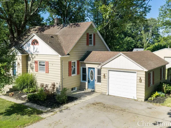 605 64th Ave, Zeeland, MI 49464