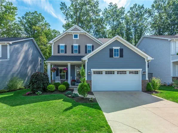 9241 Preserve Way, Olmsted Falls, OH 44138