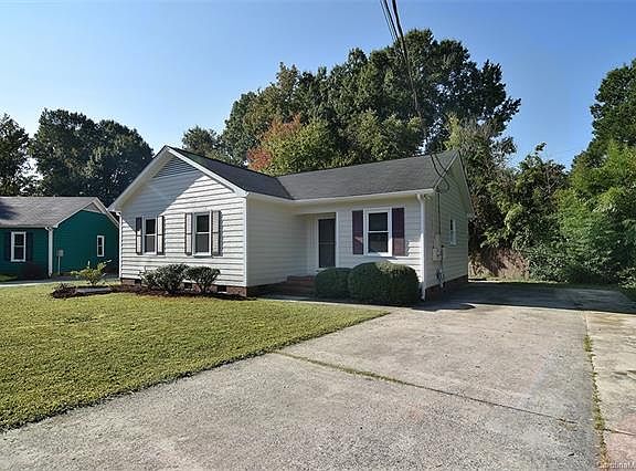 3rd image of 330 Finley Sq