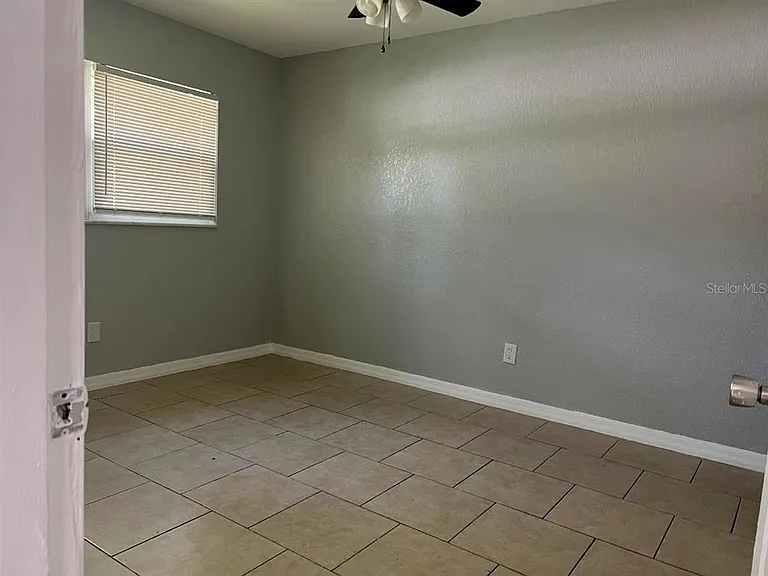 817 Bentley St #A — Photo 5