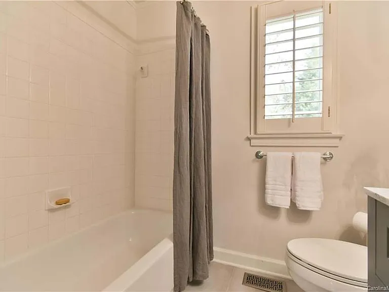 1831 Jameston Dr — Photo 8