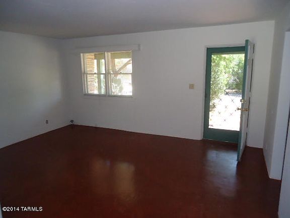 3rd image of 3144 E Lee St