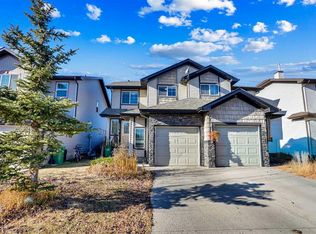 229 E Luxstone Way SW, Airdrie, AB T4B3C1