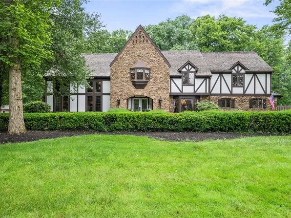 633 Westminster Rd, Hermitage, PA 16148