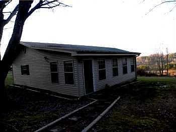 2nd image of 770 River Rd