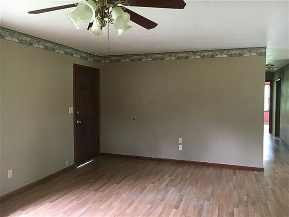 3rd image of 169 Glasner Ln