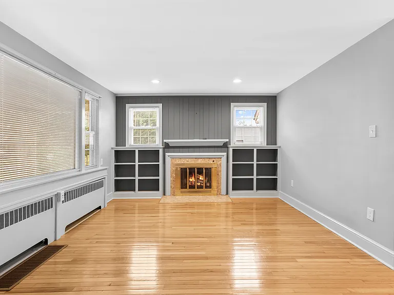 421 Lafayette St — Photo 7