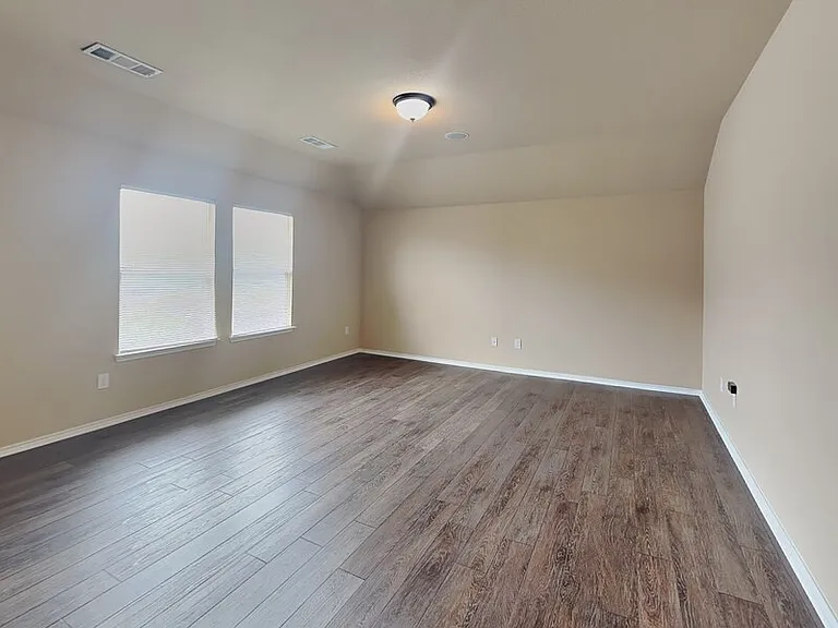 629 Saddleway Dr — Photo 18