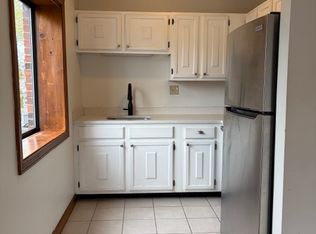 132 Dodge St APT 1, Beverly, MA 01915