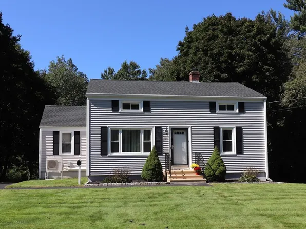 70 Bunkerhill Pkwy, West Boylston, MA 01583