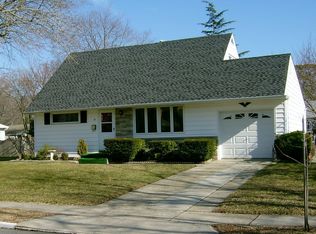 16 Wisteria Walk, Somers Point, NJ 08244