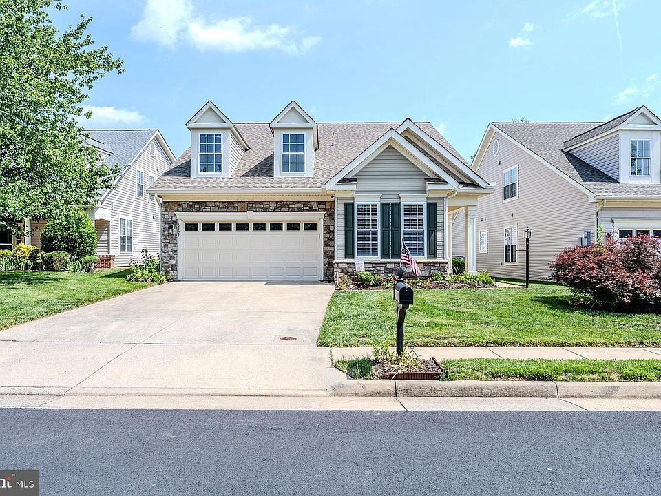 1st image of 13728 Fieldstone Way