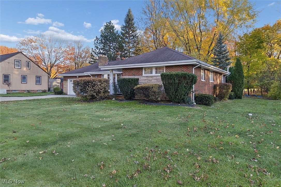 Listing photo 4 for 25918 Highland Rd
