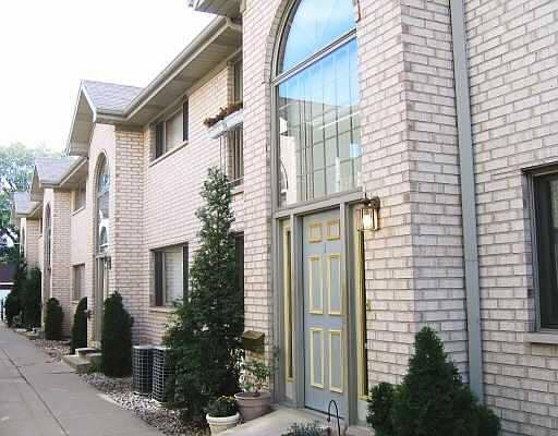 1st image of 2031 N Harlem Ave APT 1S