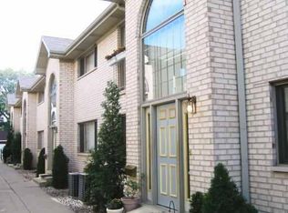 2031 N Harlem Ave APT 1S, Elmwood Park, IL 60707
