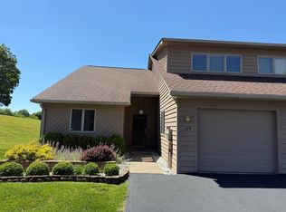 108 Pine Park Pl, Beckley, WV 25801
