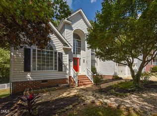 406 Cricketfield Ln, Cary, NC 27518