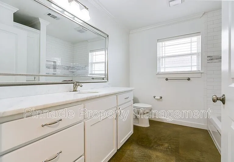 5918 Southampton Pl — Photo 23