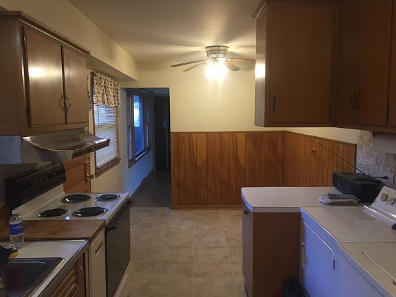 Eat in kitchen