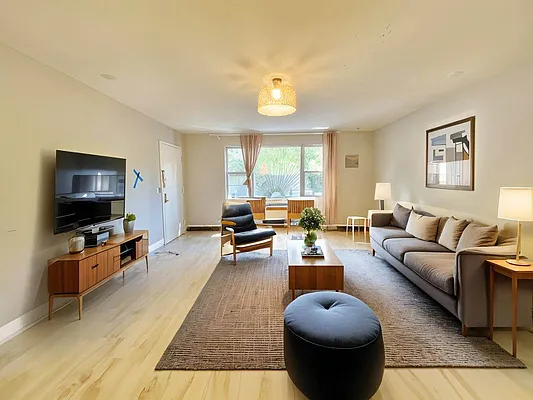 Rented by Doorway NYC, LLC | media 1