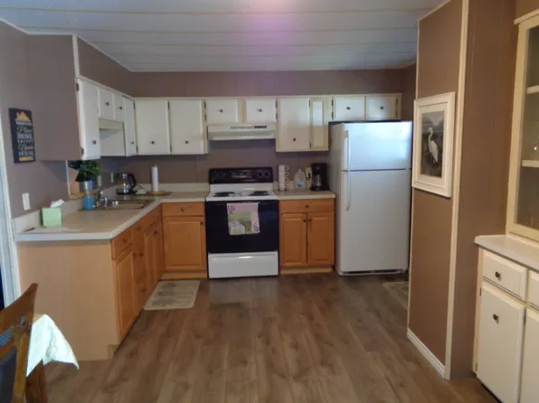 7536 Granada Ave, New Port Richey, FL 34653