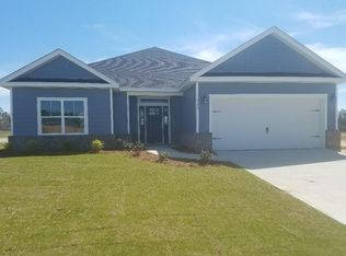 417 Bent Oak Dr, Freeport, FL 32439