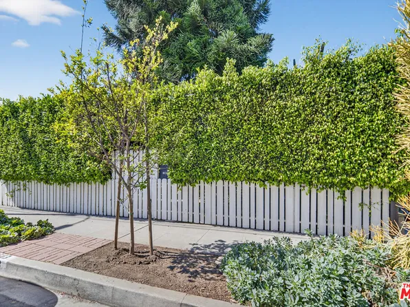 2563 Walnut Ave, Venice, CA 90291