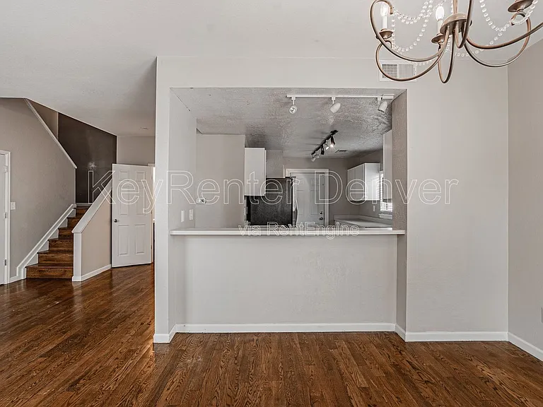1099 S Walden Way #101 — Photo 41