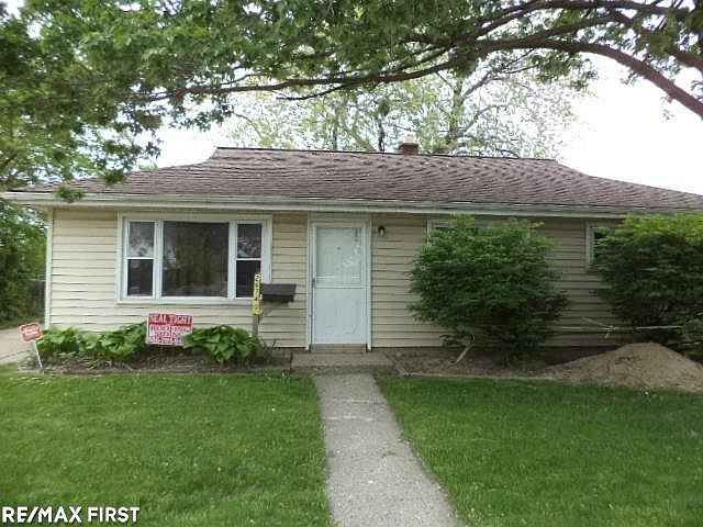 1st image of 26740 Margaret St