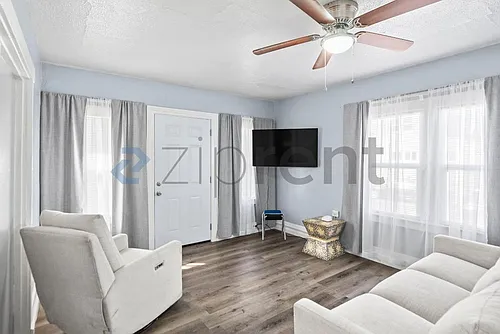 5915 Avenal Ave #5915 Photo 1