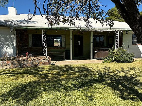 3rd image of 1416 E Sierra Vista Dr