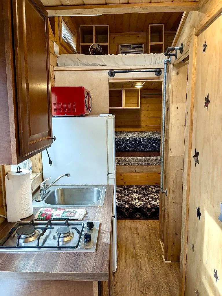 1 bed, 212 sqft, $1,125 — Photo 4