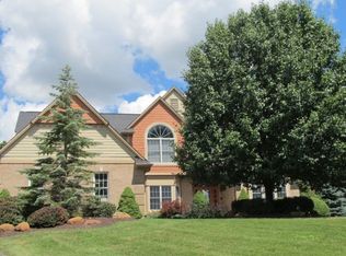 47570 Edinborough Ln, Novi, MI 48374