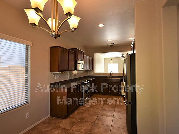 3rd image of 41301 N Palm Springs Trl