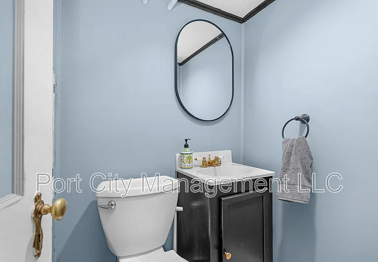 808 S Beechfield Ave — Photo 26