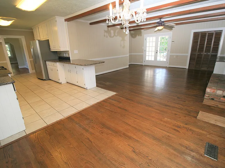 2515 Fort Bragg Rd — Photo 14