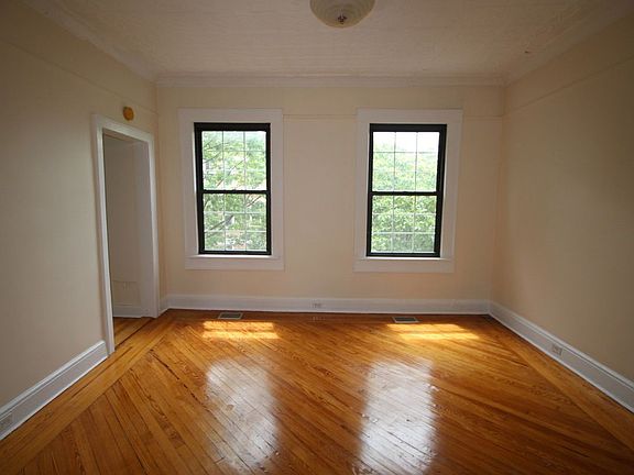 2nd image of 223 Carroll St #5