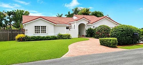 15630 SW 46th Ter Photo 1