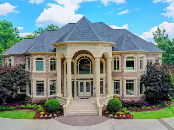 7015 Carlisle Ln, Johns Creek, GA 30022