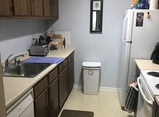 X9 Avon Dr, East Windsor, NJ 08520