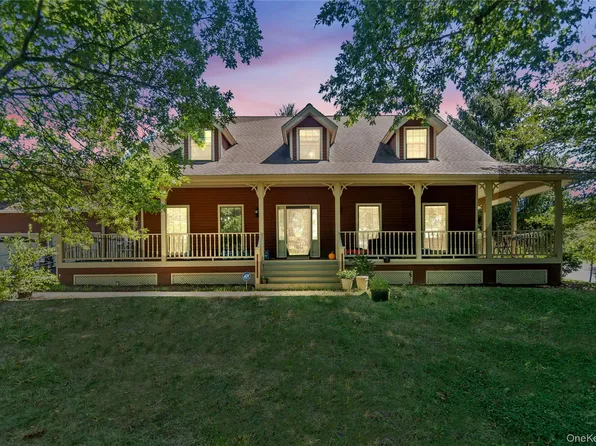 1 Far Horizons Drive, Newburgh, NY 12550