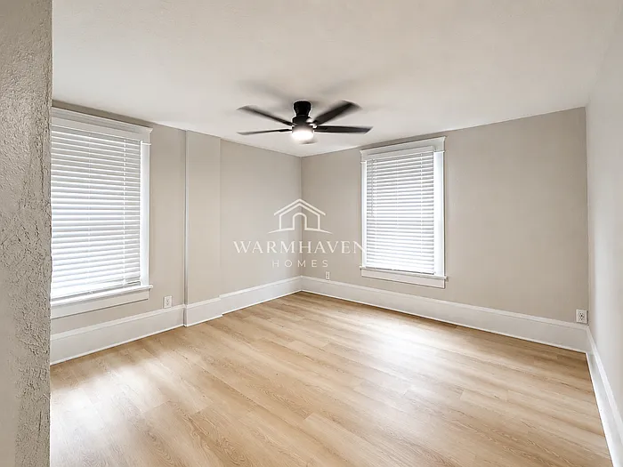 317 Para Ave — Photo 11
