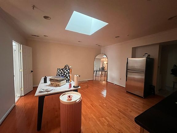 3rd image of 1007 18th St NE APT 3