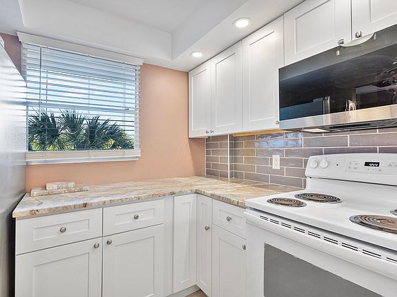 3rd image of 116 Royal Park Drive #3d