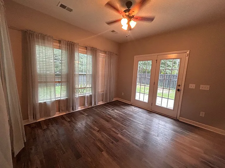 3706 Crescent Way — Photo 7