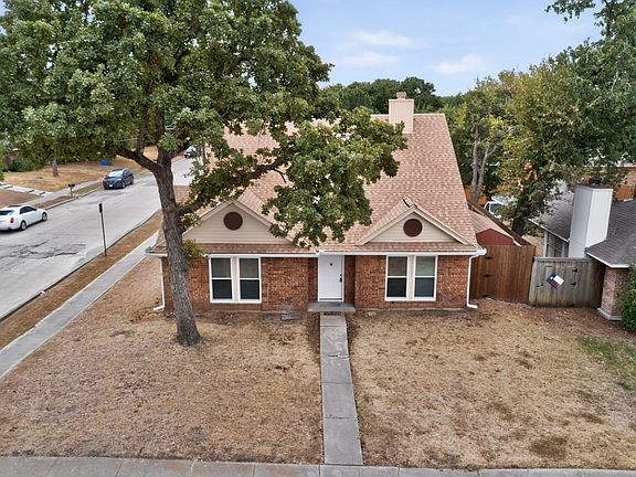 3rd image of 11820 Amberly Ln