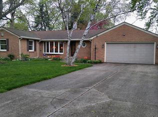 10 Elm Acres Dr, Fond Du Lac, WI 54935